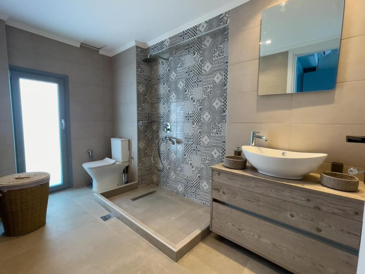 Apartmán Sea Breeze Modern Studio With Balcony Haraki
