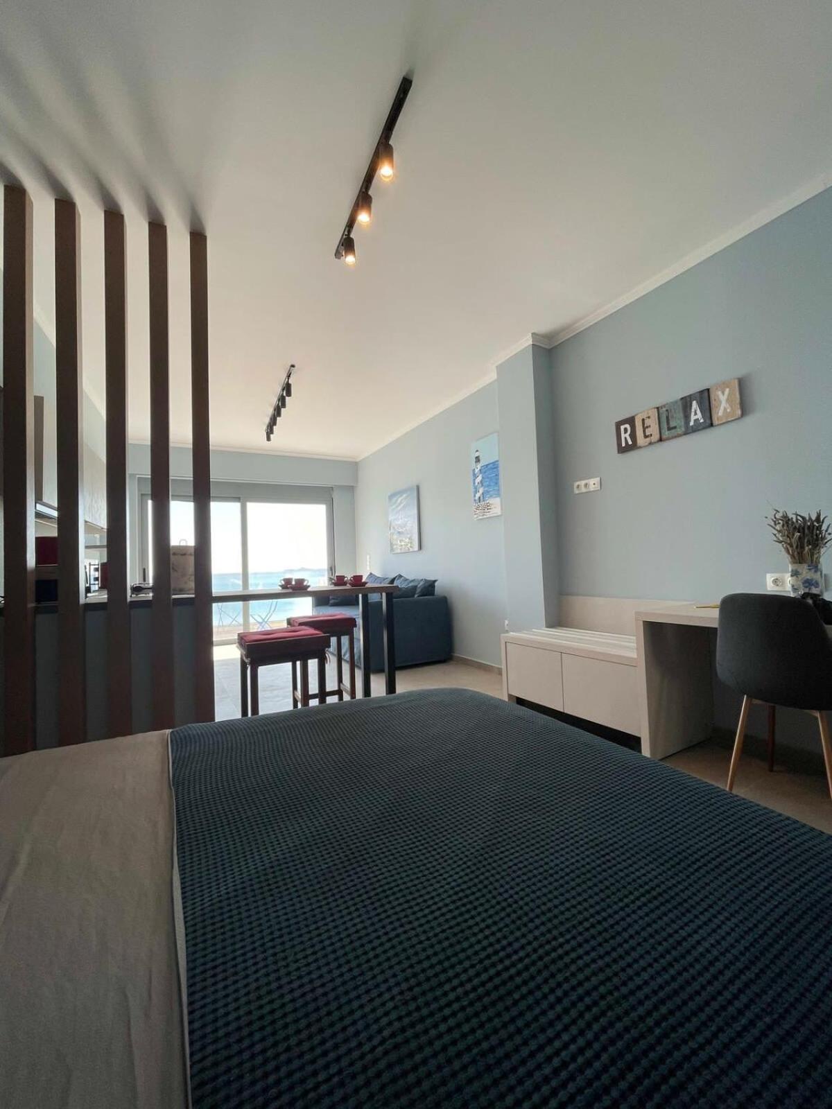 Apartmán Sea Breeze Modern Studio With Balcony