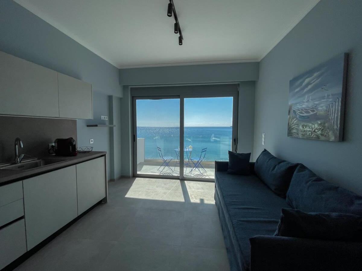 Sea Breeze Modern Studio With Balcony Haraki